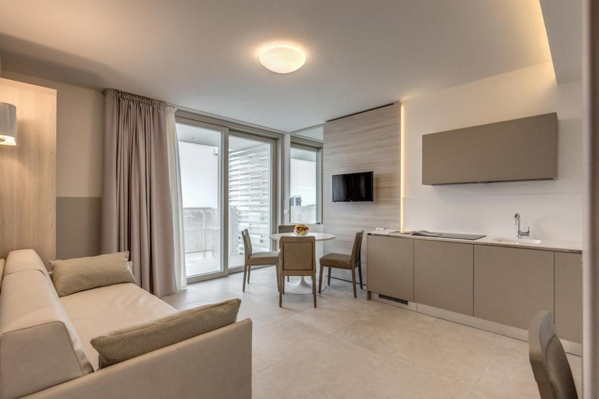 Sunrise Palace Lido di Jesolo Exterior photo