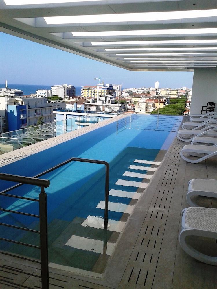 Sunrise Palace Lido di Jesolo Exterior photo