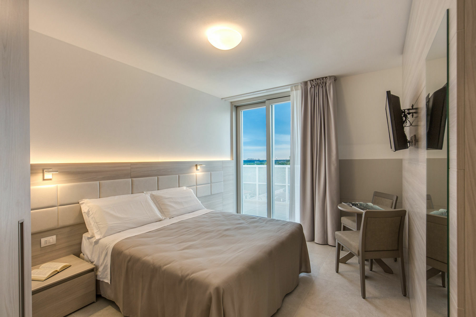 Sunrise Palace Lido di Jesolo Exterior photo